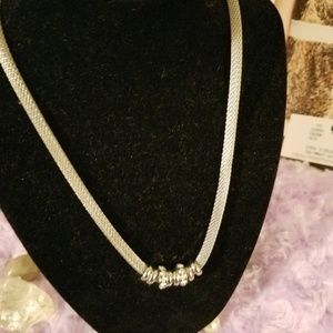 Women's Mesh Necklace with silver accents